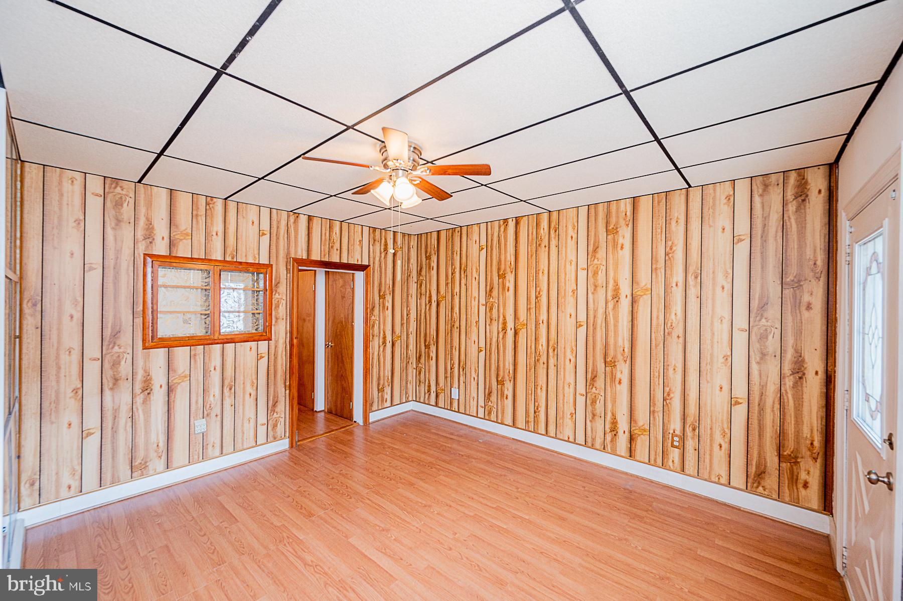 241 East 6th Street Frederick, MD 21701 - Photo 11 of 56 Living room