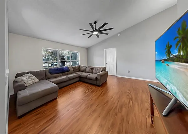 $417,950 | 1306 Gangplank Drive, Valrico, FL 33594