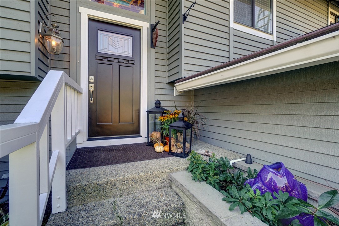 2831 Whitworth Avenue South Renton, WA 98055 - Photo 4 of 40 a view of outdoor space and yard