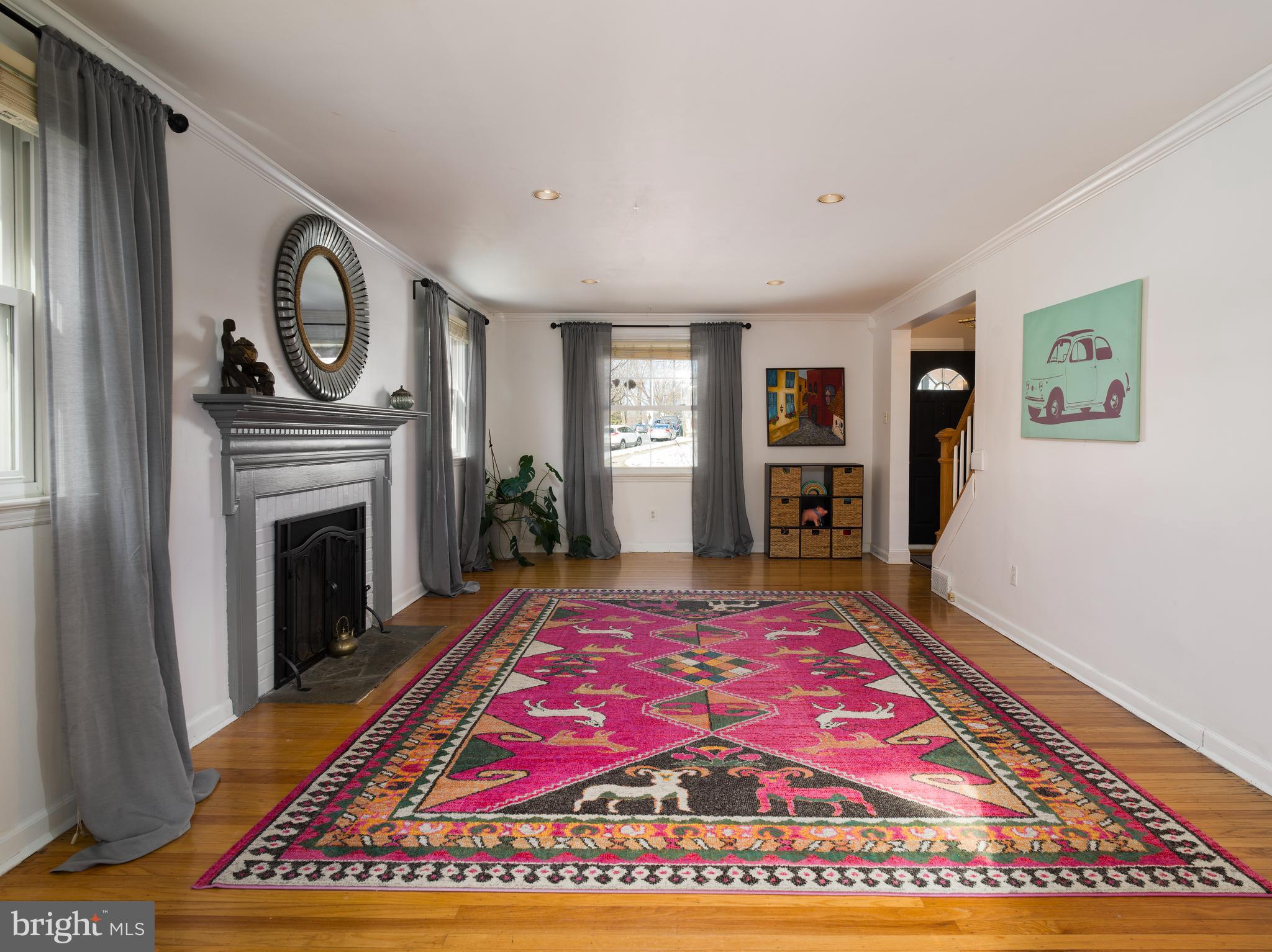 519 North Manoa Road Havertown, PA 19083 - Photo 13 of 29 Living Room