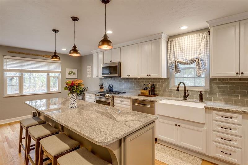 49 Edgecliff Road Carnegie, PA 15106 - Photo 9 of 16 Gallery Image 9