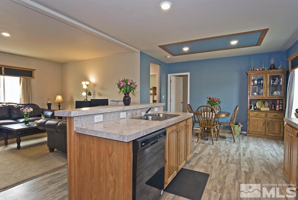 4005 Goldfinch Drive Reno, NV 89508 - Photo 5 of 32 Photo 5
