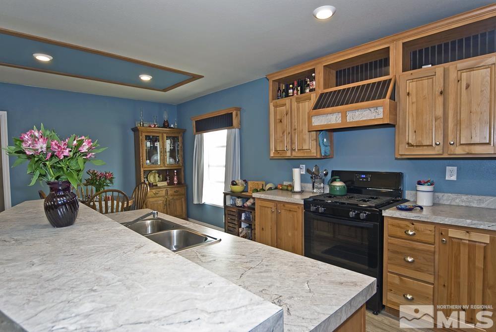 4005 Goldfinch Drive Reno, NV 89508 - Photo 6 of 32 Photo 6