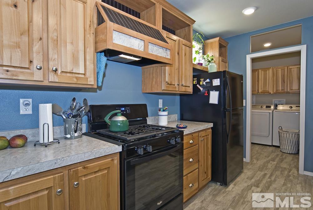 4005 Goldfinch Drive Reno, NV 89508 - Photo 8 of 32 Photo 8