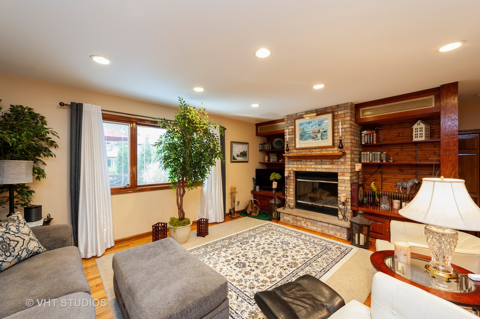 227 Perth Road Cary, IL 60013 - Photo 4 of 19 a living room with furniture and a flat screen tv