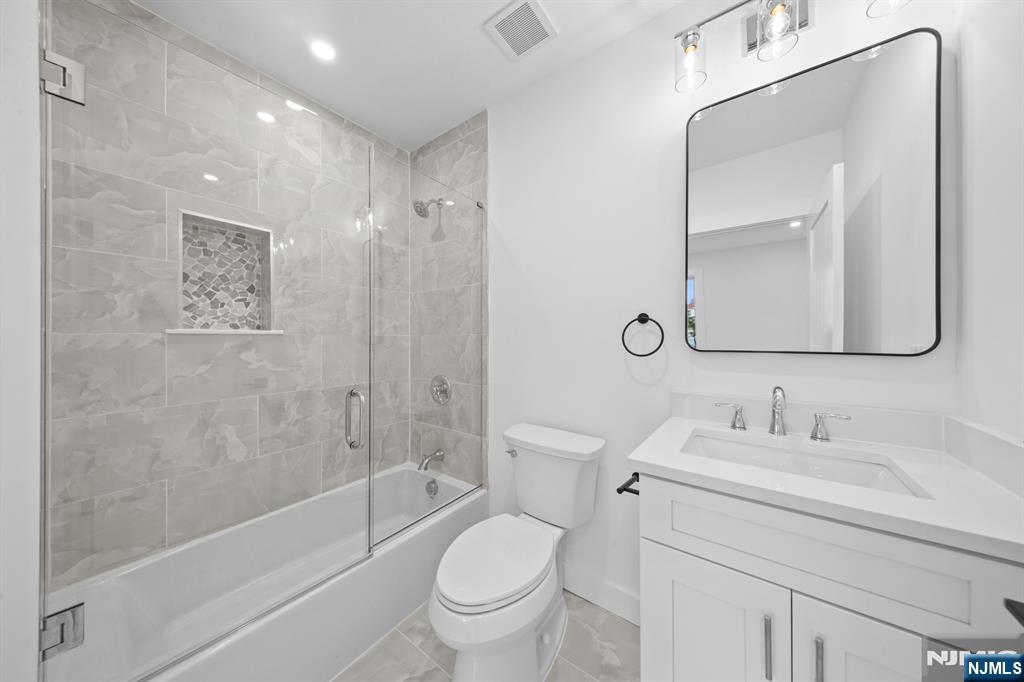 31-02 Gentner Road Fair Lawn, NJ 07410 - Photo 17 of 44