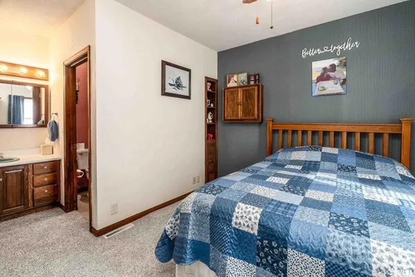 $135,000 | 207 West Sylvester Avenue, Christopher, IL 62822