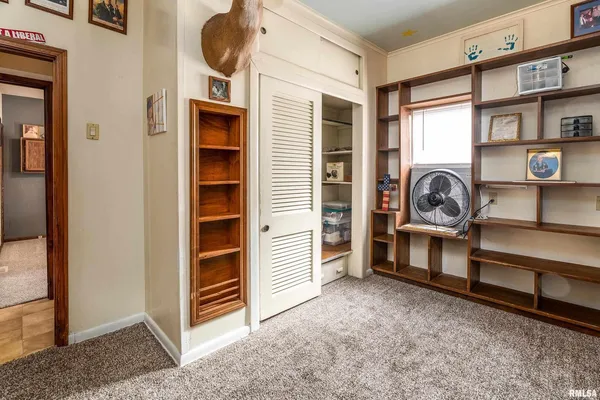 $135,000 | 207 West Sylvester Avenue, Christopher, IL 62822