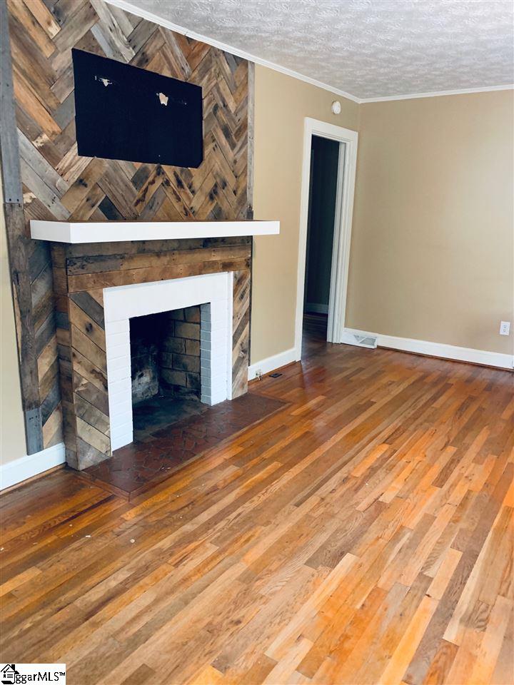 211 Black Snake Road Easley, SC 29640 - Photo 2 of 12