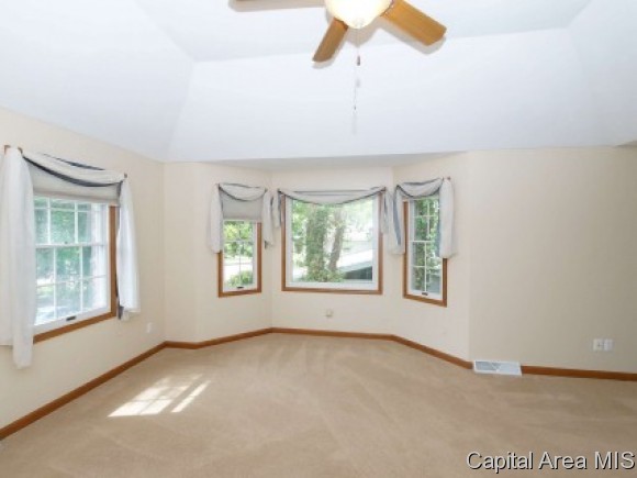 816 Wythe Road Springfield, IL 62702 - Photo 8 of 22