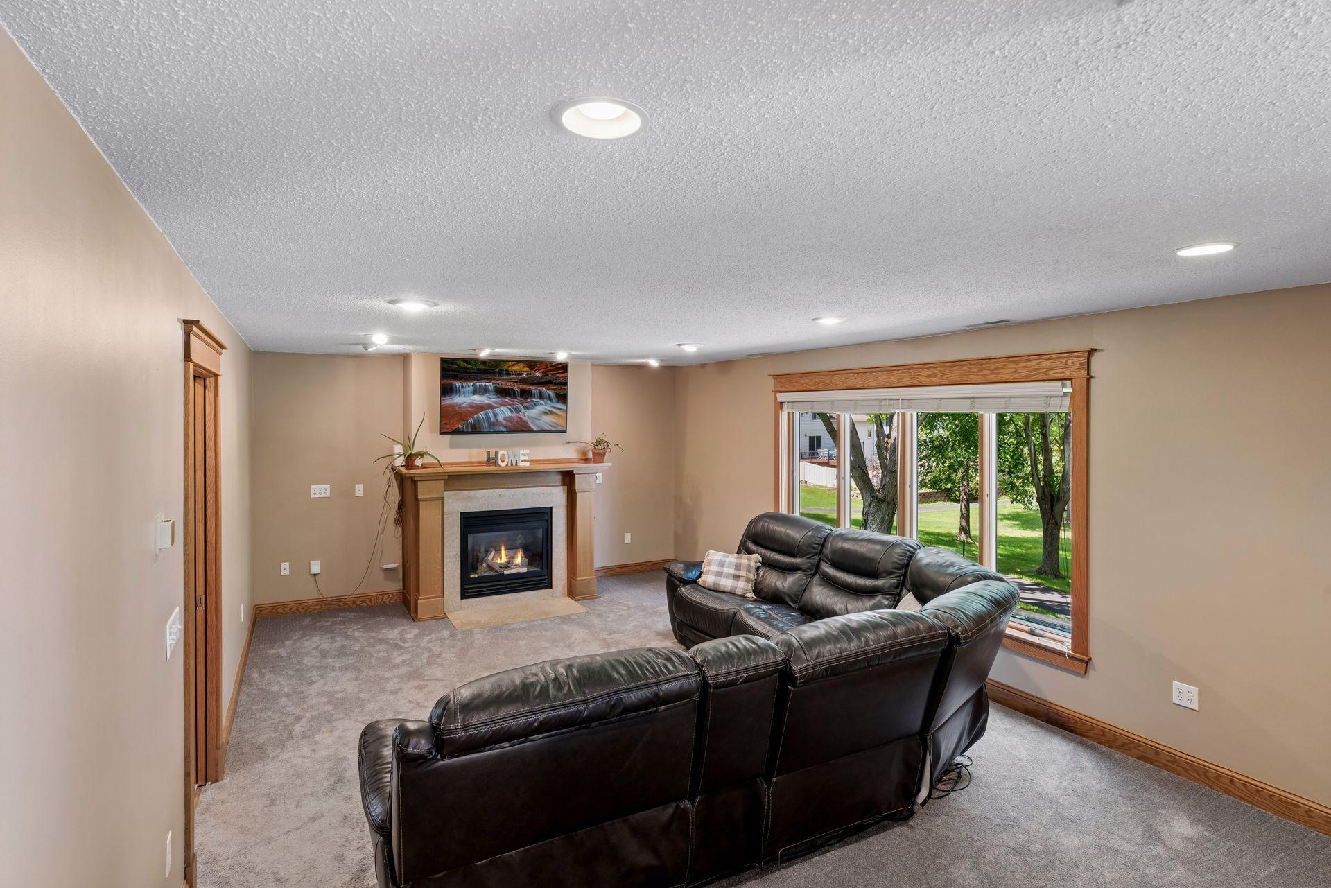 2105 Grimm Road Chaska, MN 55318 - Photo 15 of 57 Gallery Image 15