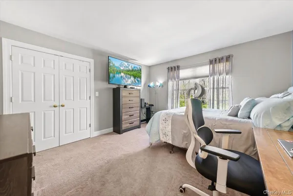 $1,159,900 | 16 Lori Lane, Chester, NY 10918