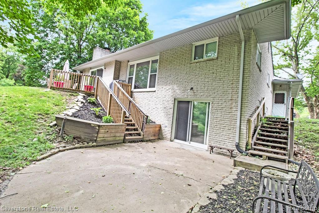 16527 Riverside Street Livonia, MI 48154 - Photo 35 of 42 Gallery Image 35