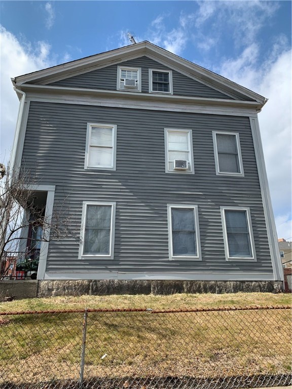 232 High Street Pawtucket, RI 02860 - Photo 3 of 23 Gallery Image 3