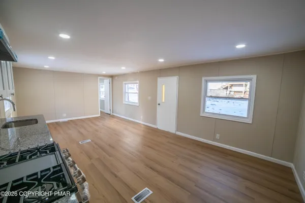 $72,800 | 128 Bartion Court, Bartonsville, PA 18321