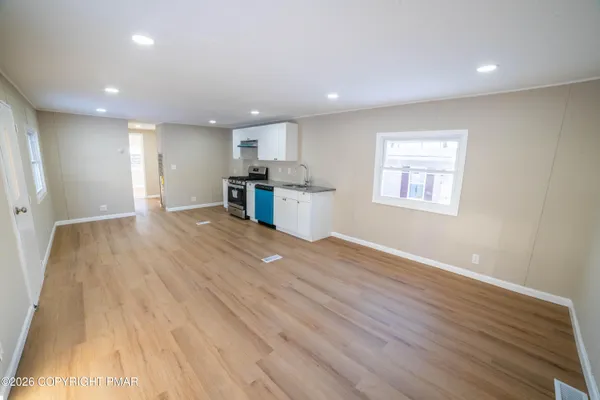 $72,800 | 128 Bartion Court, Bartonsville, PA 18321