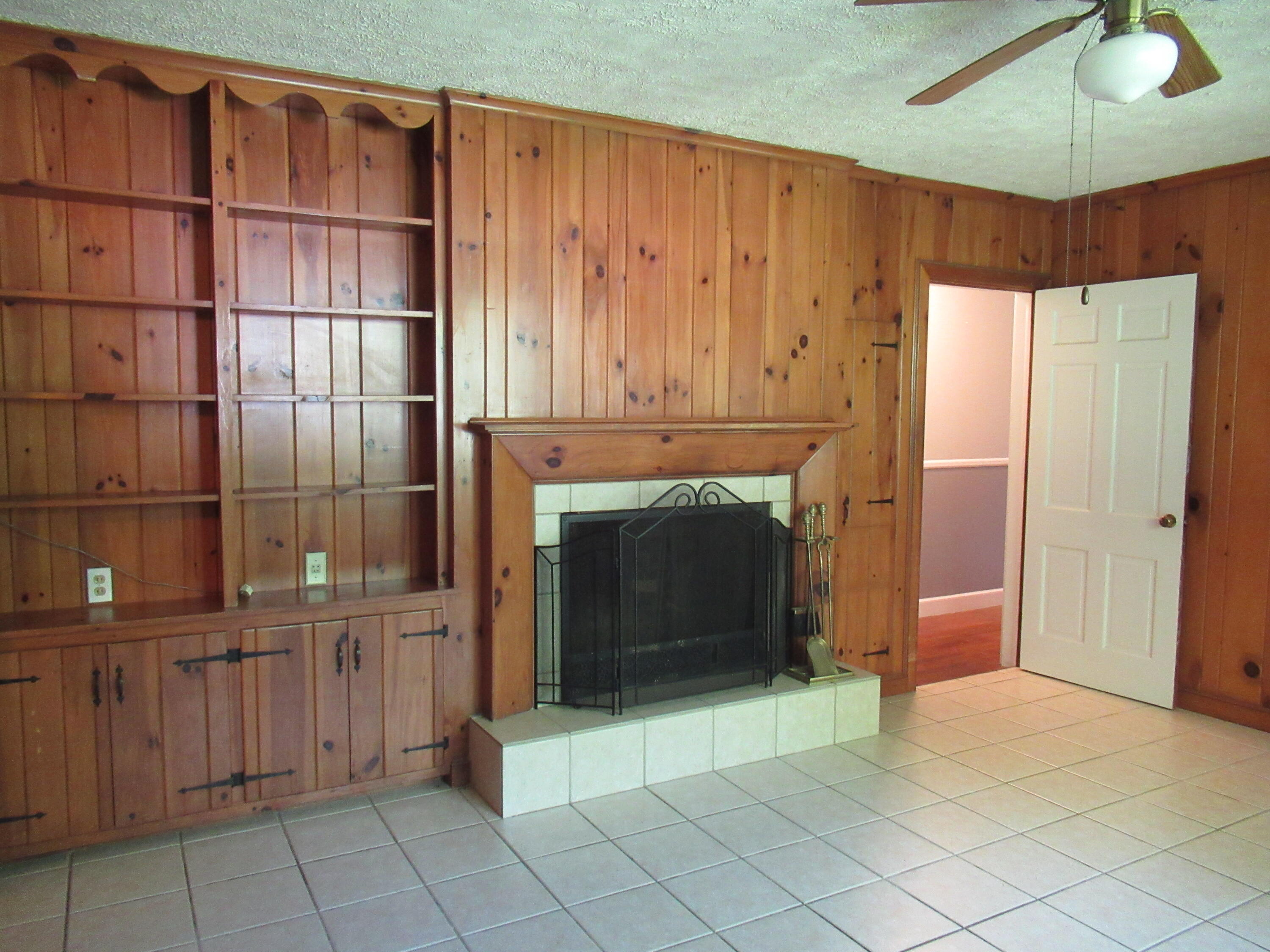 104 Fieldcrest Road Bristol, TN 37620 - Photo 24 of 59 097