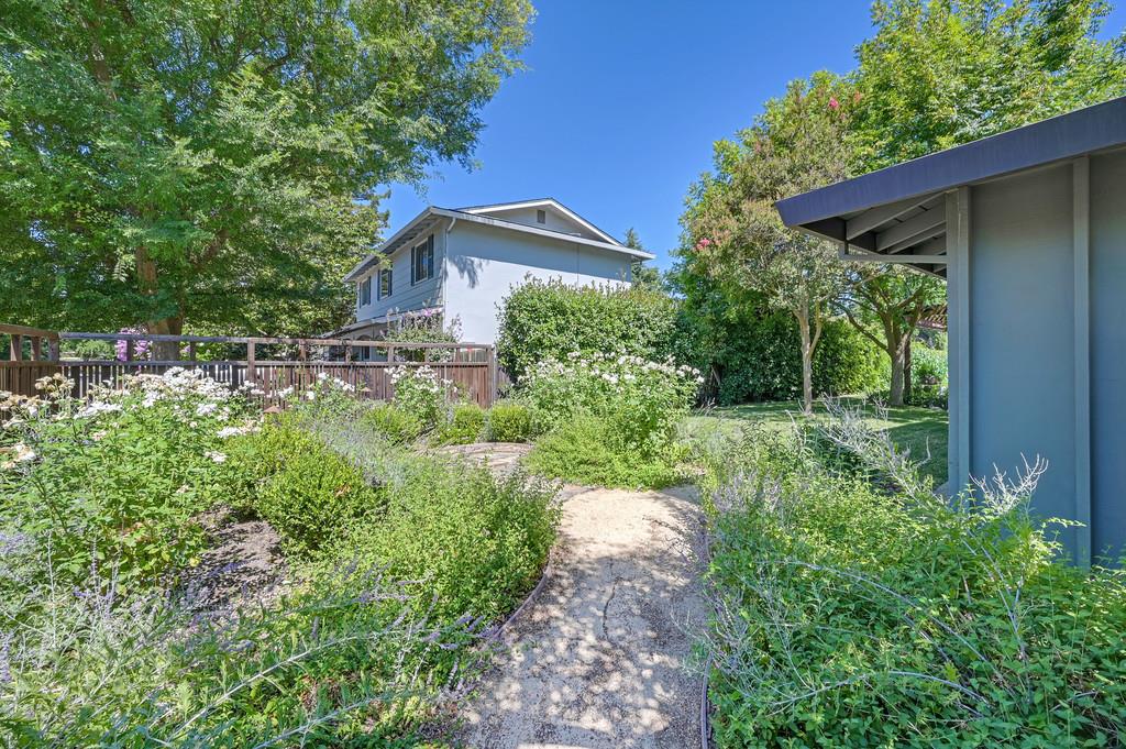 605 Cleveland Street Davis, CA 95616 - Photo 46 of 51