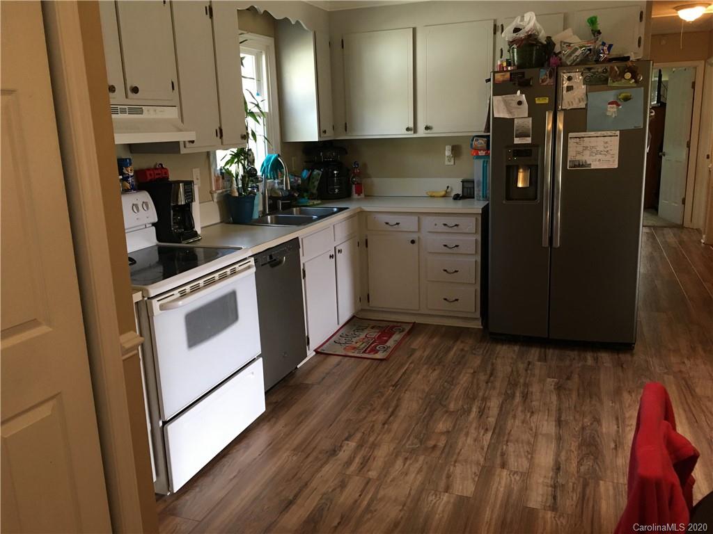 648 Willis Road Dallas, NC 28034 - Photo 6 of 13 Gallery Image 6