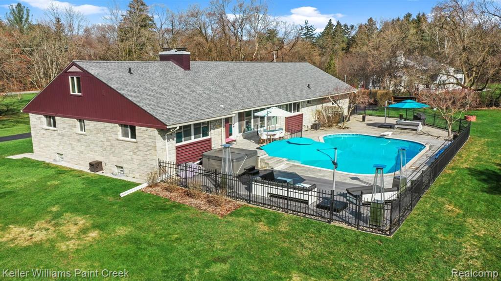 32300 Bingham Road Bingham Farms, MI 48025 - Photo 43 of 58