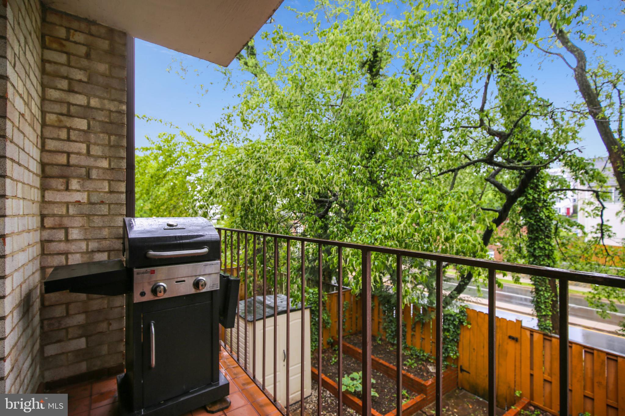 2130 Military Road Arlington, VA 22207 - Photo 27 of 31