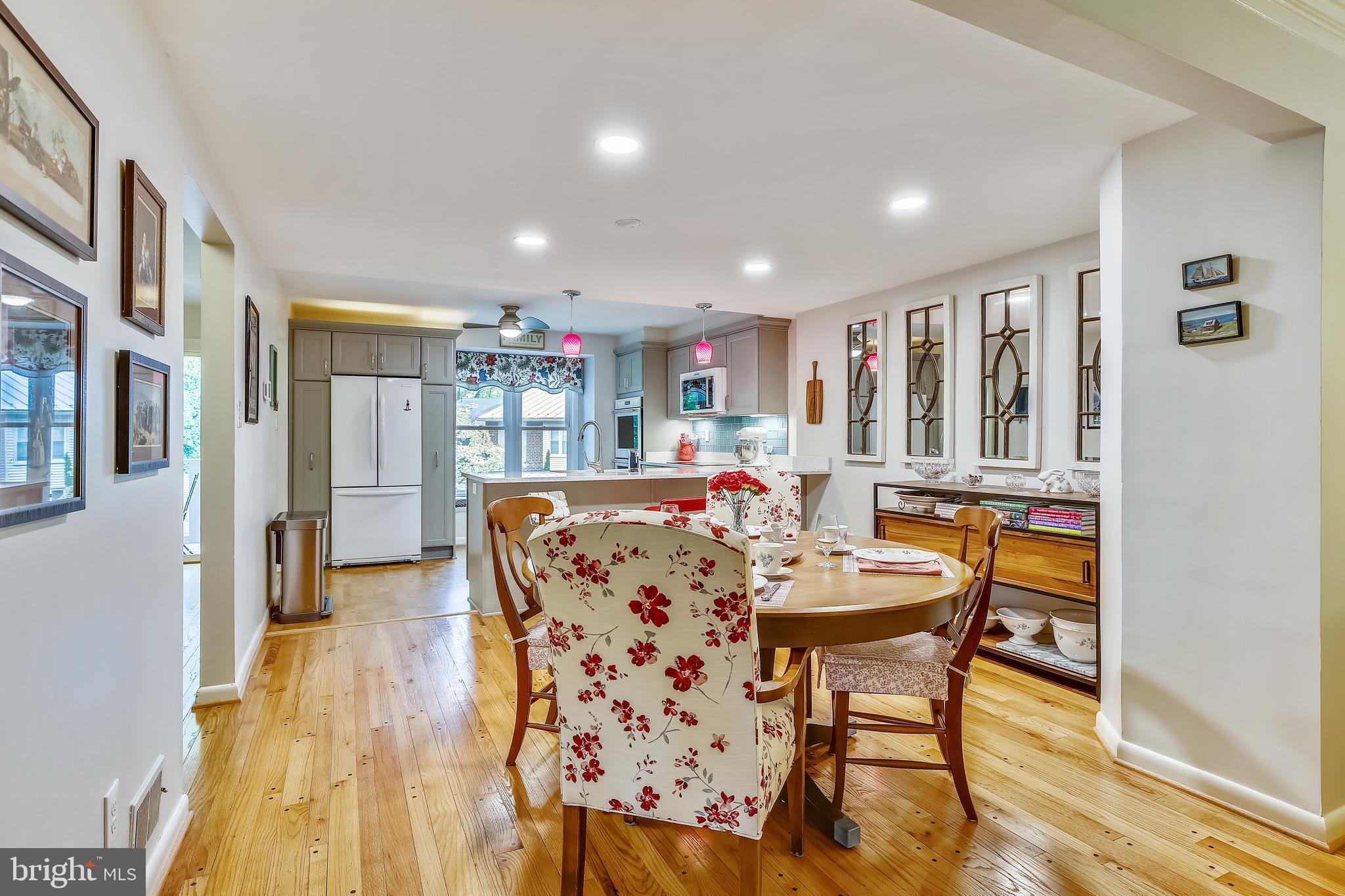 2130 Military Road Arlington, VA 22207 - Photo 5 of 31