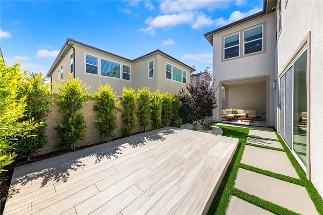 $2,288,000 | 131 Bear Leaf, Lake Forest, CA 92630