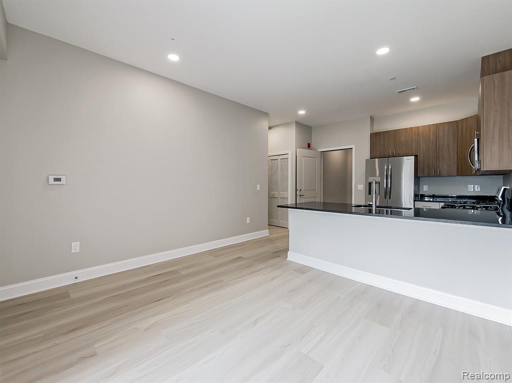 31480 Warren Road, Unit 304 Westland, MI 48185 - Photo 6 of 20