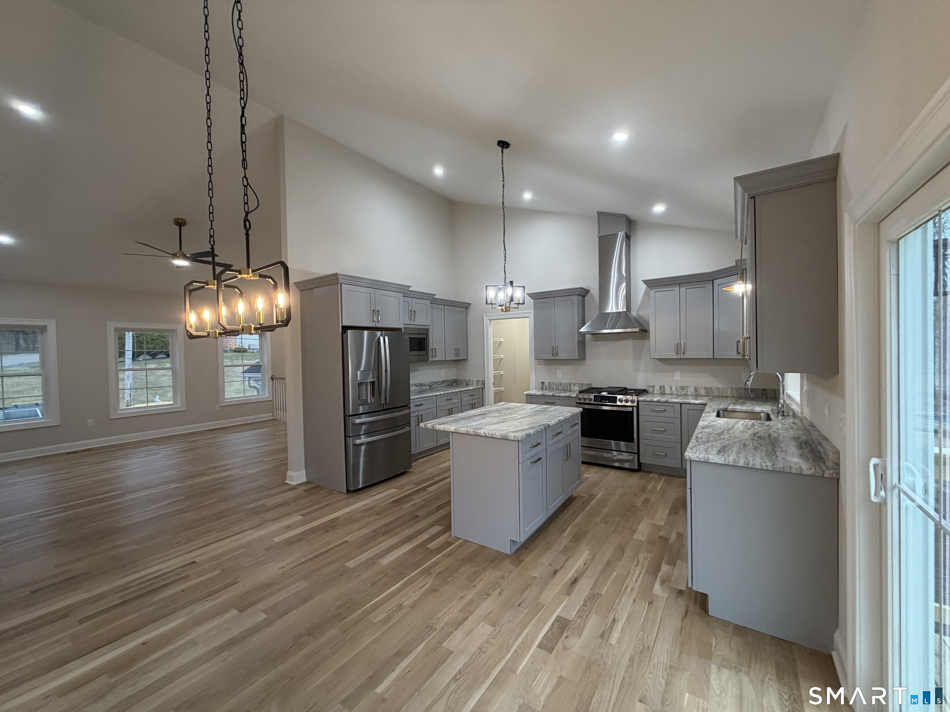 54 High Street Wallingford, CT 06492 - Photo 10 of 27