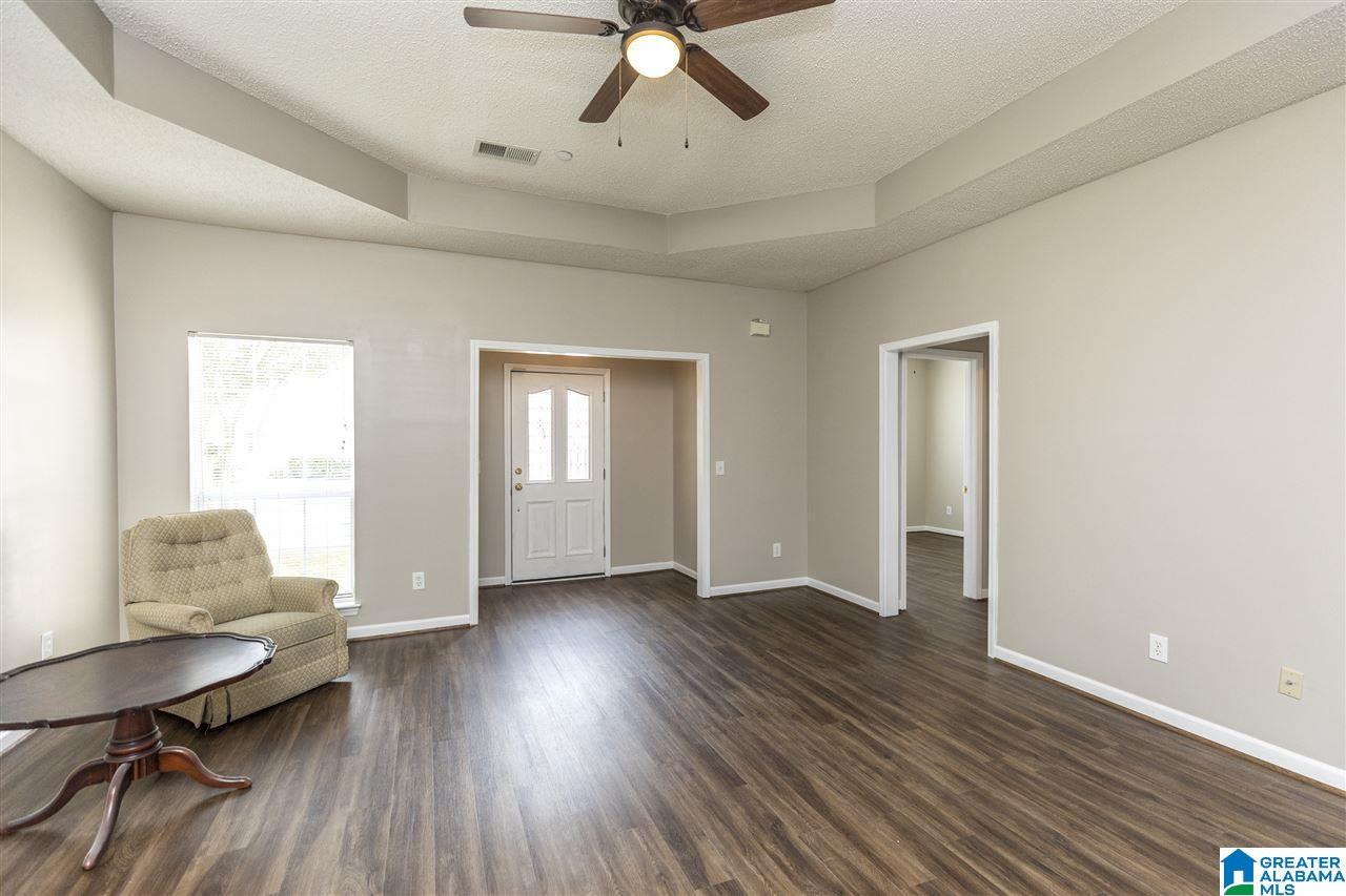 612 3rd Street Northeast Alabaster, AL 35007 - Photo 5 of 34