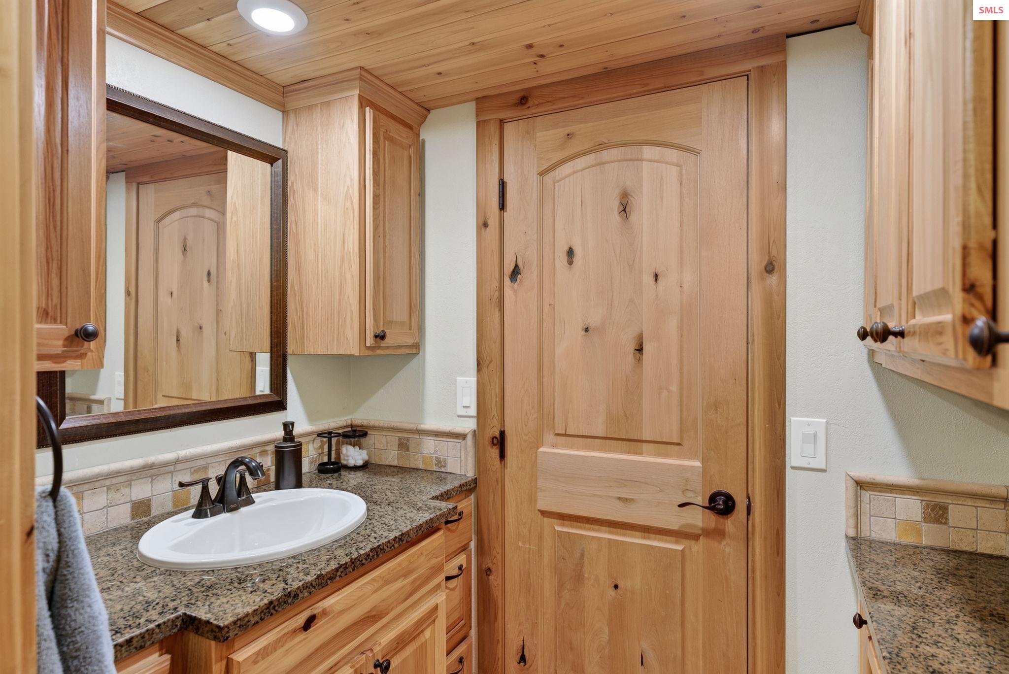 2298 Selkirk Road Sandpoint, ID 83864 - Photo 14 of 49 Gallery Image 14