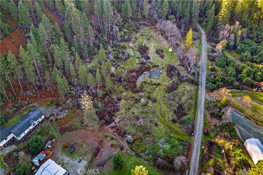 1271 Lake Junction City, CA 96048 - Photo 11 of 19