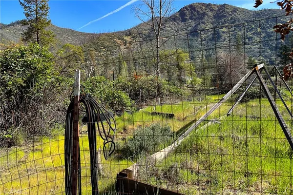 $70,000 | 1271 Lake, Junction City, CA 96048