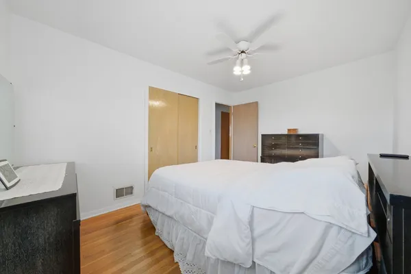 $275,000 | 3830 South 56th Court, Cicero, IL 60804