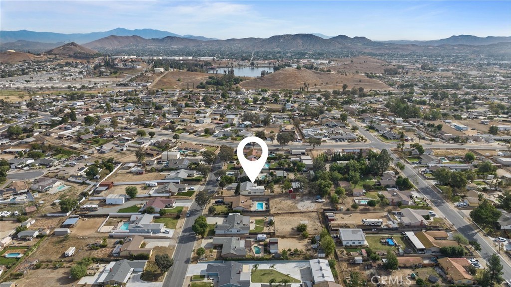 3518 Chestnut Drive Norco, CA 92860 - Photo 32 of 38 a view of a city with mountain