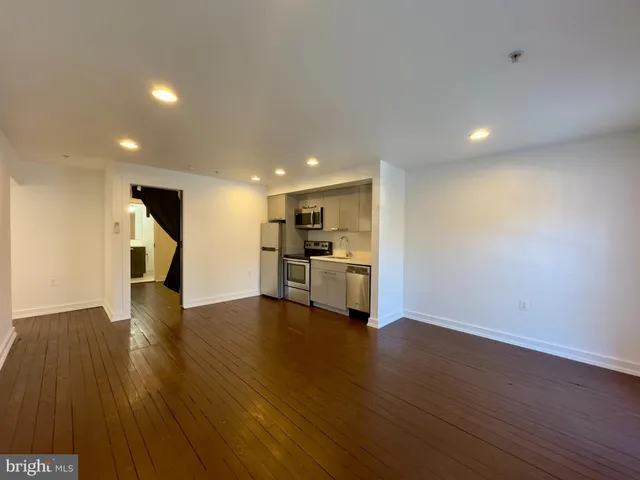 $1,199 | 613 Portland Street, Unit 11, Baltimore, MD 21230