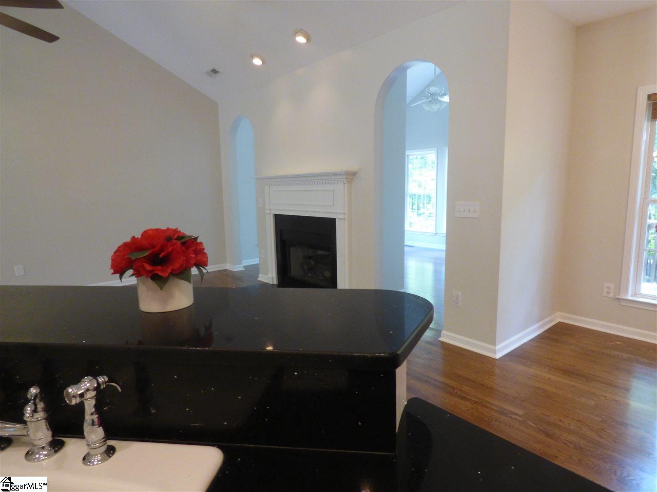 435 Roberts Road Taylors, SC 29687 - Photo 5 of 31 Gallery Image 5