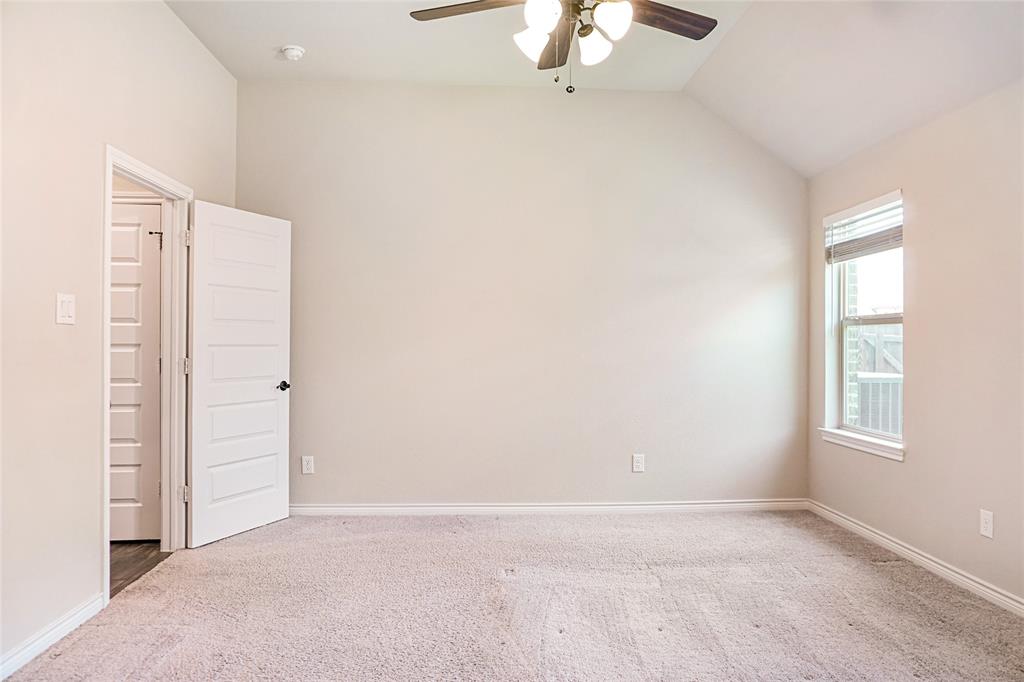 2636 Freemon Place Grand Prairie, TX 75052 - Photo 14 of 24