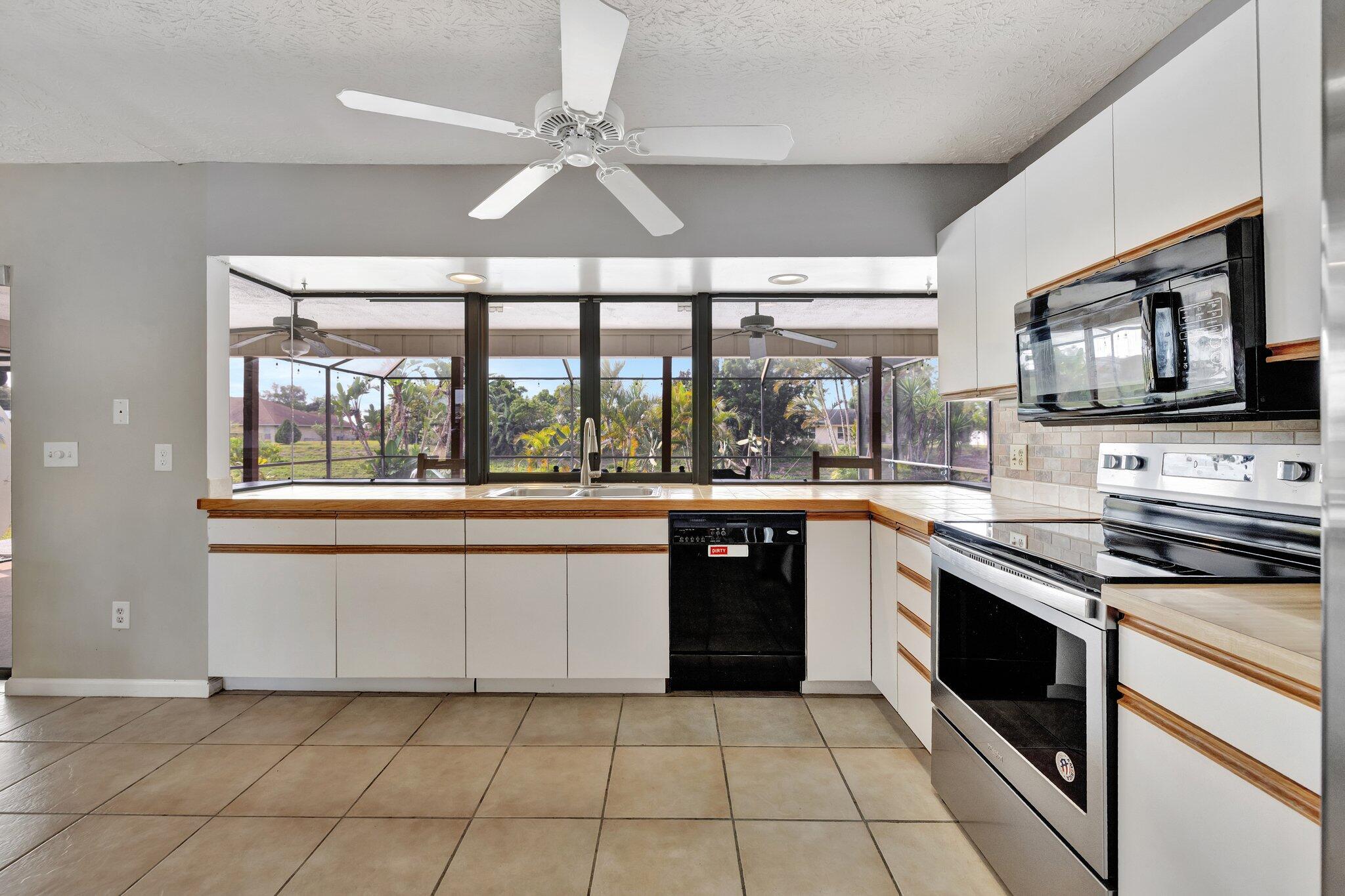 880 Southwest Java Avenue Port St. Lucie, FL 34953 - Photo 14 of 47 39-web-or-mls-632A4232