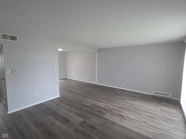 $1,350 | 3338 Tara Lane, Indianapolis, IN 46224