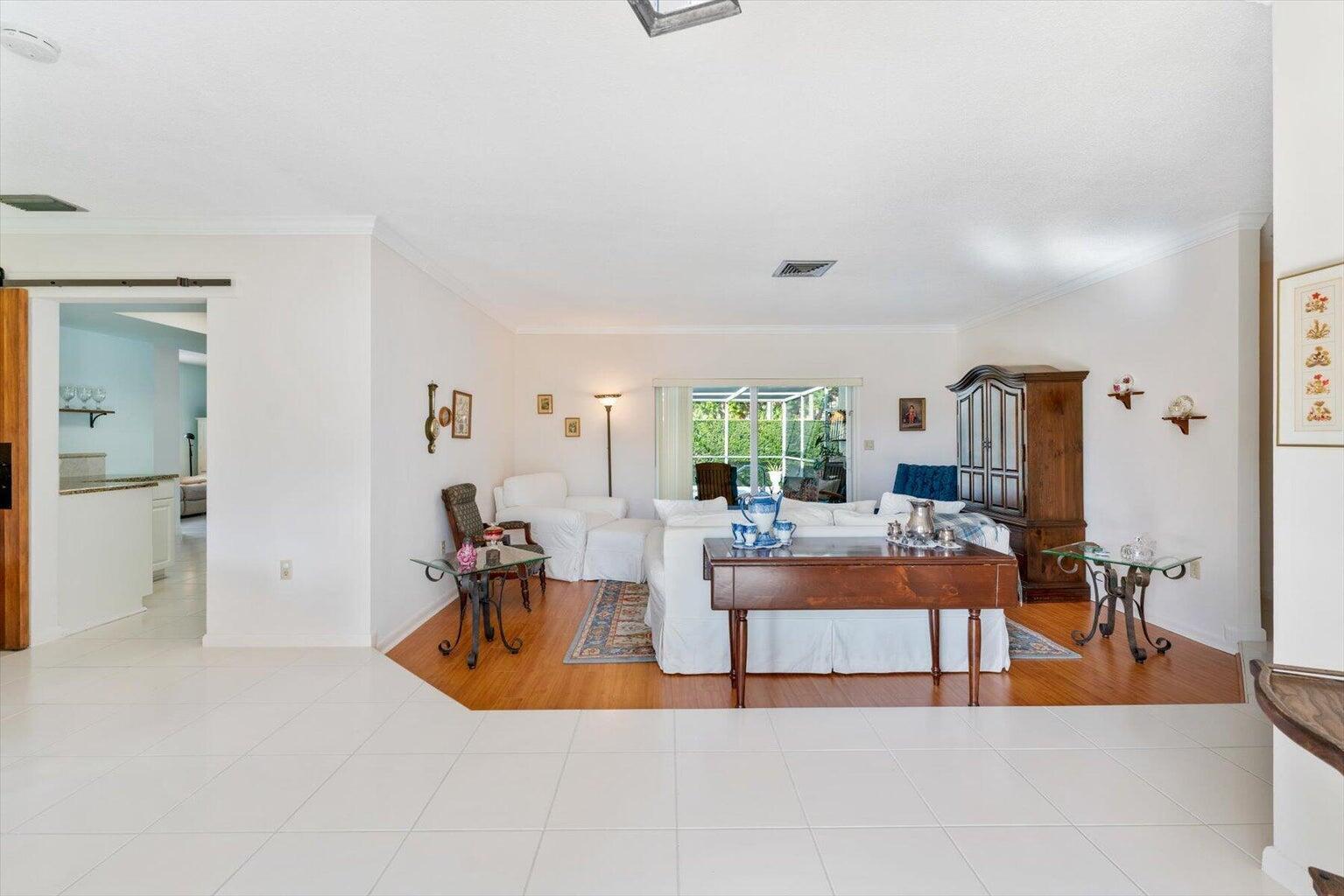 829 Northwest 7th Street Boca Raton, FL 33486 - Photo 9 of 25 Living Room