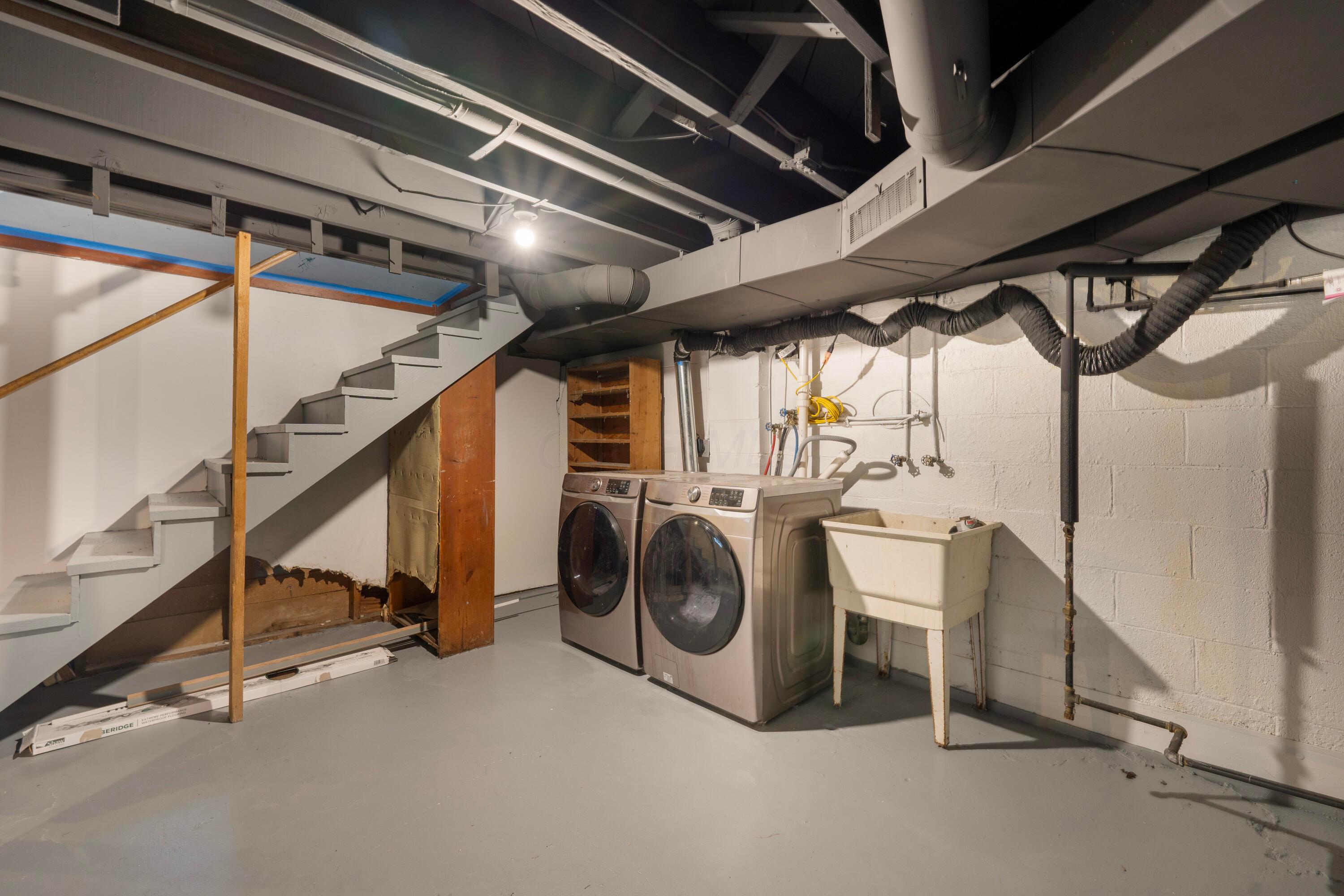 44 Demorest Road Columbus, OH 43204 - Photo 27 of 30 Laundry2