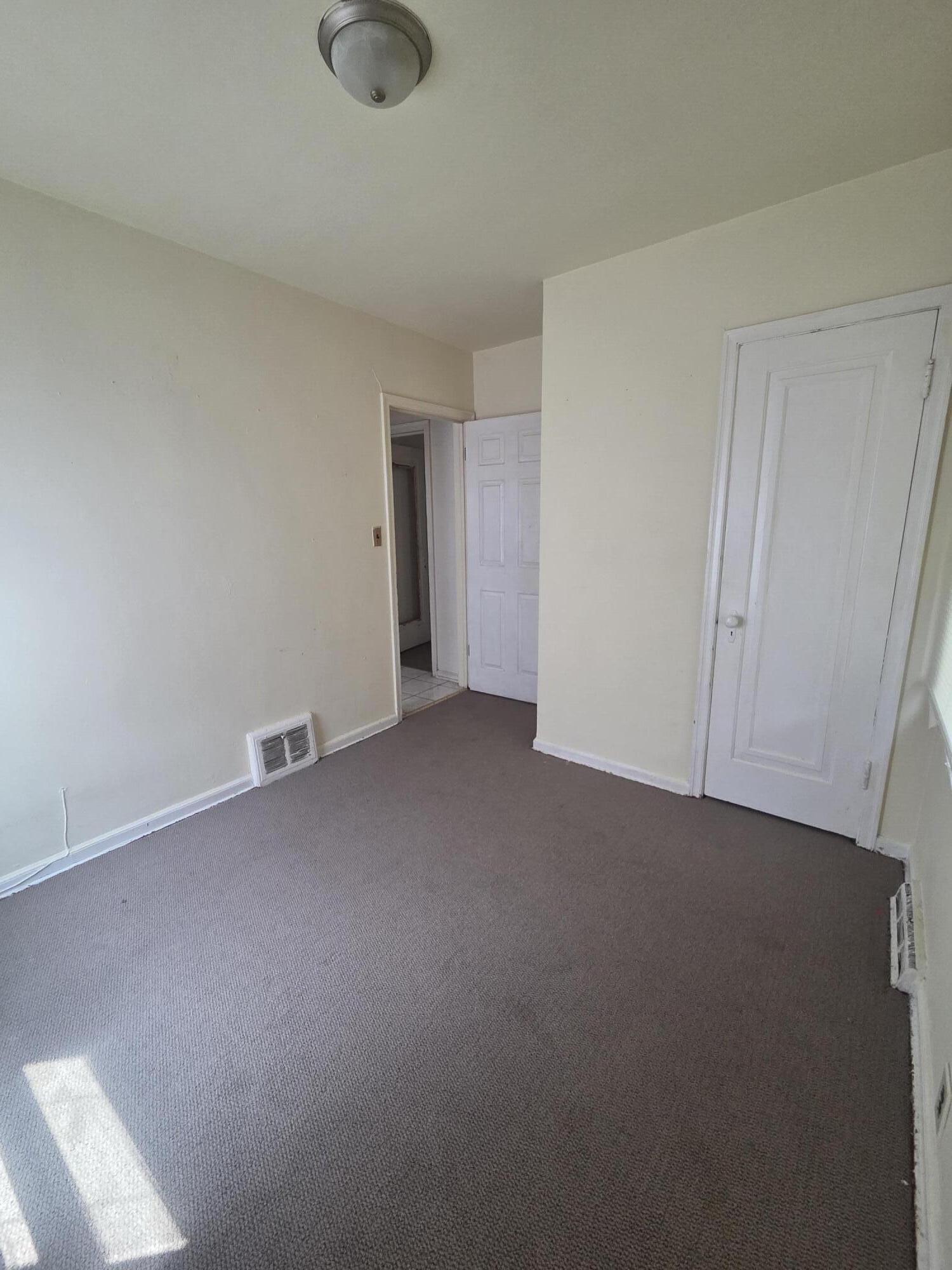 201 Johnson Street Gary, IN 46402 - Photo 7 of 12 1500x2000