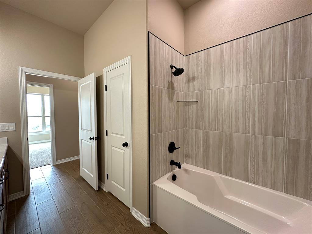 405 Rusty Spur Lorena, TX 76655 - Photo 17 of 32