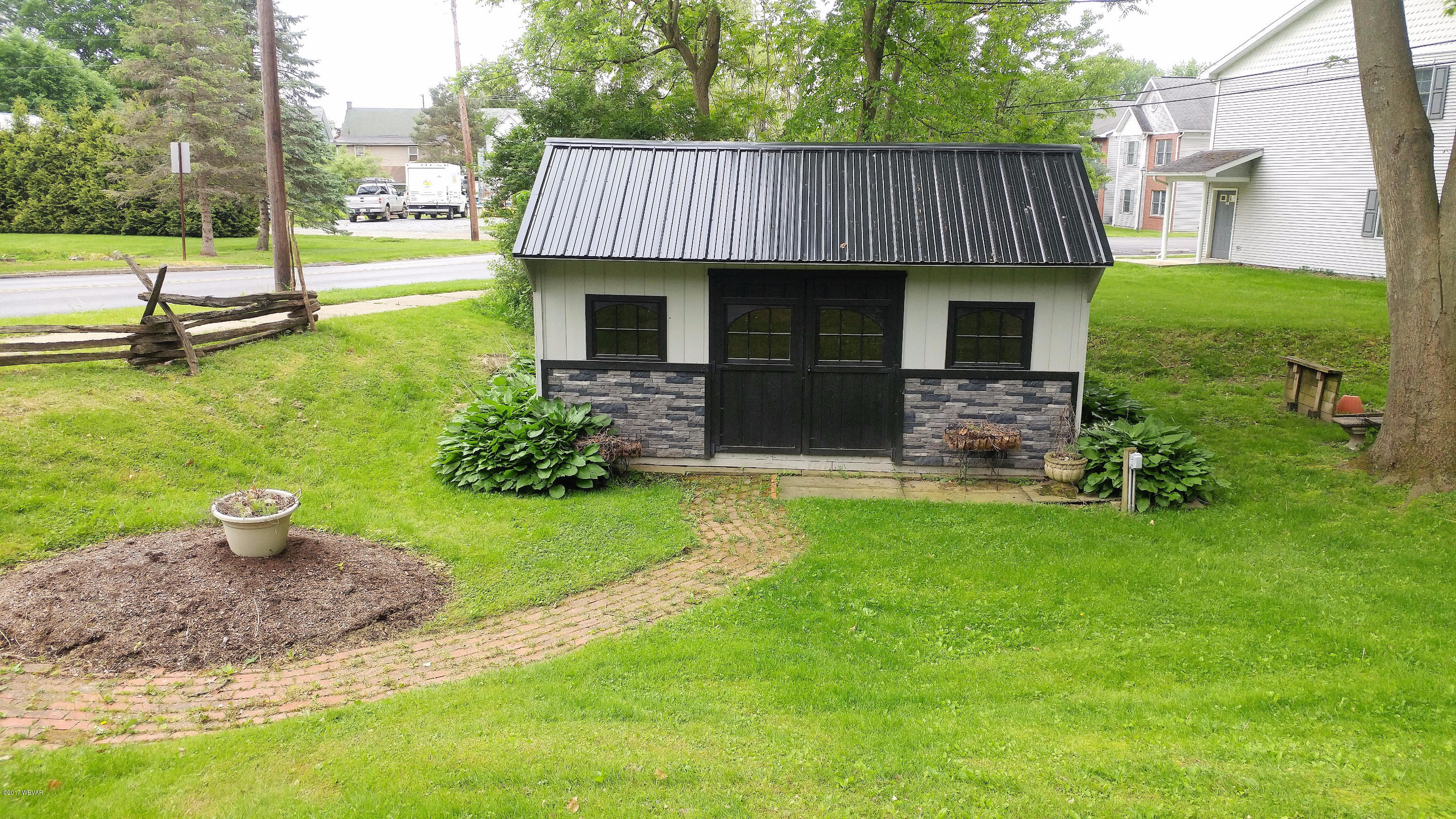1 Round Hill Road Williamsport, PA 17701 - Photo 20 of 27 Shed