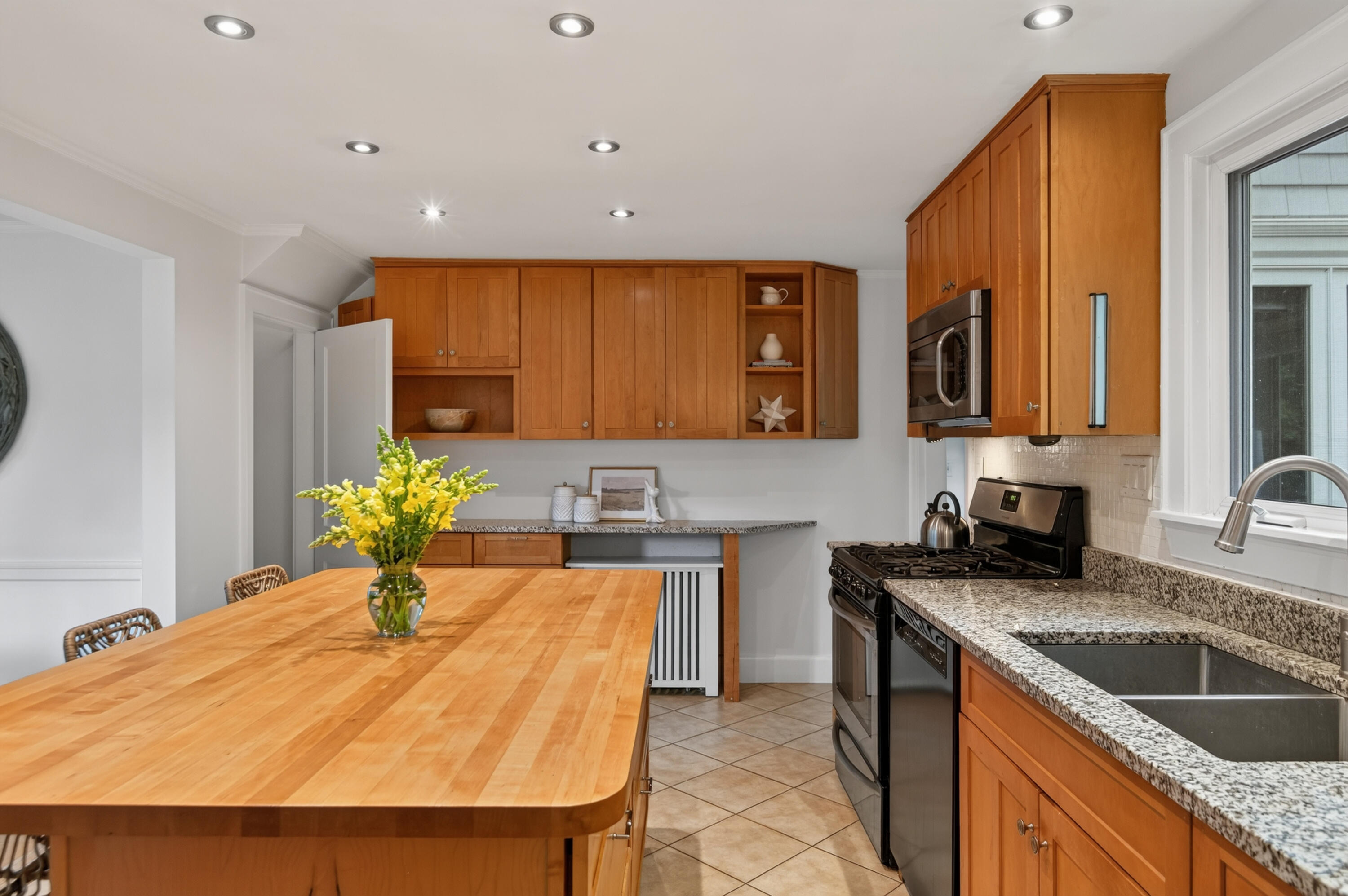 66 Parsons Road Portland, ME 04103 - Photo 11 of 30 19_66 Parsons Rd_Morneau Studios
