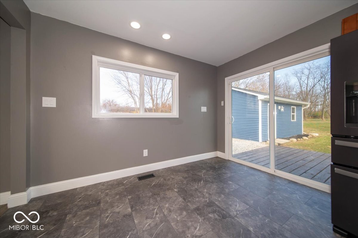 9292 South Tomahawk Trail Markleville, IN 46056 - Photo 13 of 27