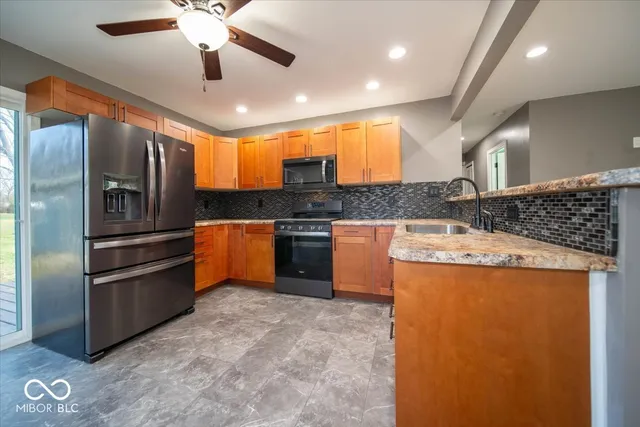 $225,000 | 9292 South Tomahawk Trail, Markleville, IN 46056