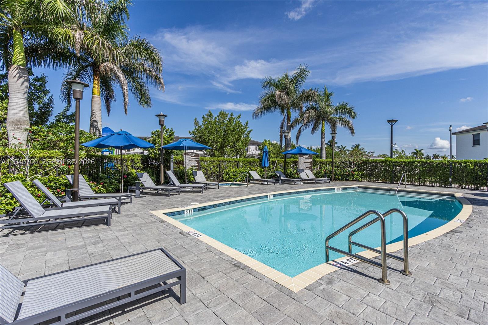 18102 Southwest 148th Road Miami, FL 33187 - Photo 18 of 29