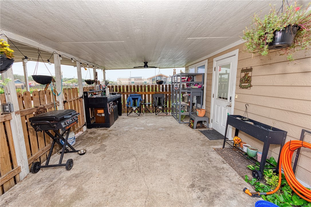 1202 Crosby Street Portland, TX 78374 - Photo 19 of 20